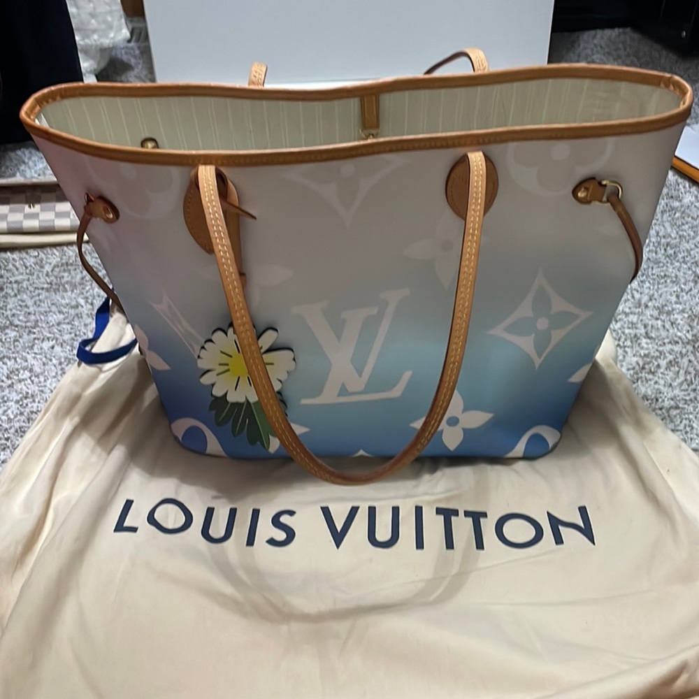 Louis Vuitton Neverfull MM in limited edition pool blue ombré.